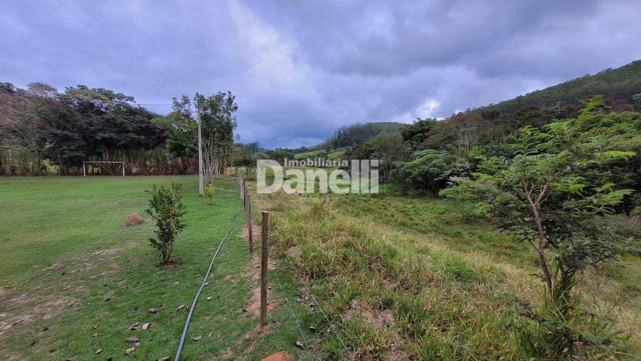 Sítio à venda no natividade da serra: 