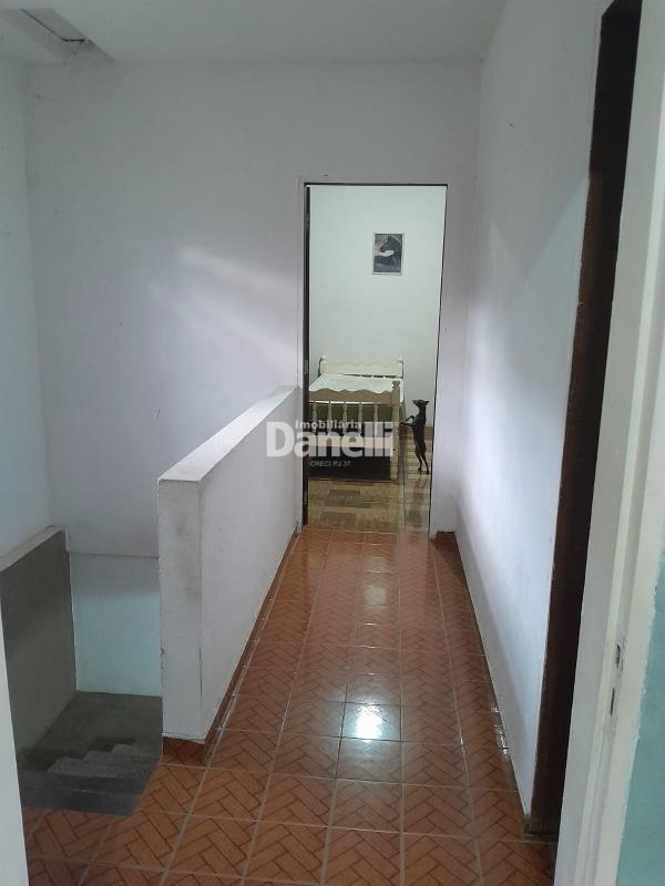 Sobrado à venda no Loteamento Jardim Bica da Glória: 