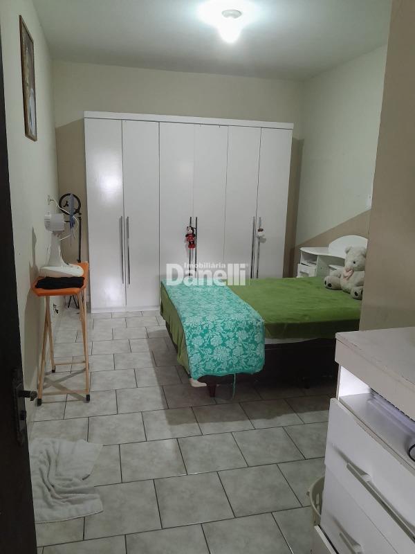 Sobrado à venda no Loteamento Jardim Bica da Glória: 