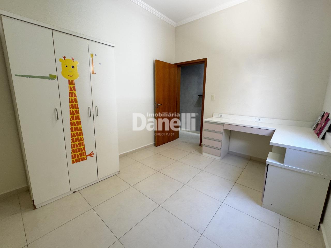 Casa em Condomínio à venda no Piracangaguá: 