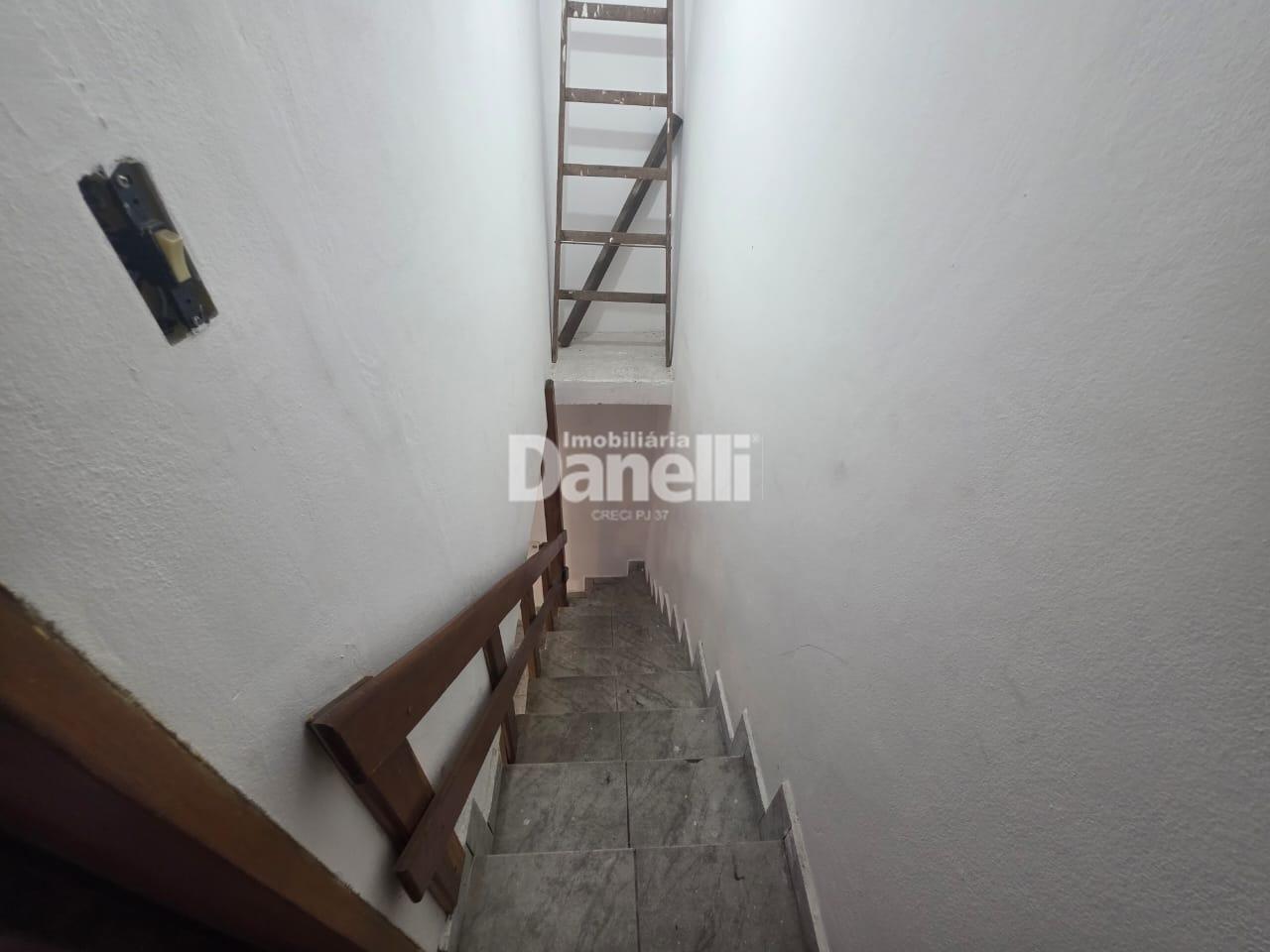 Casa à venda no Centro: 