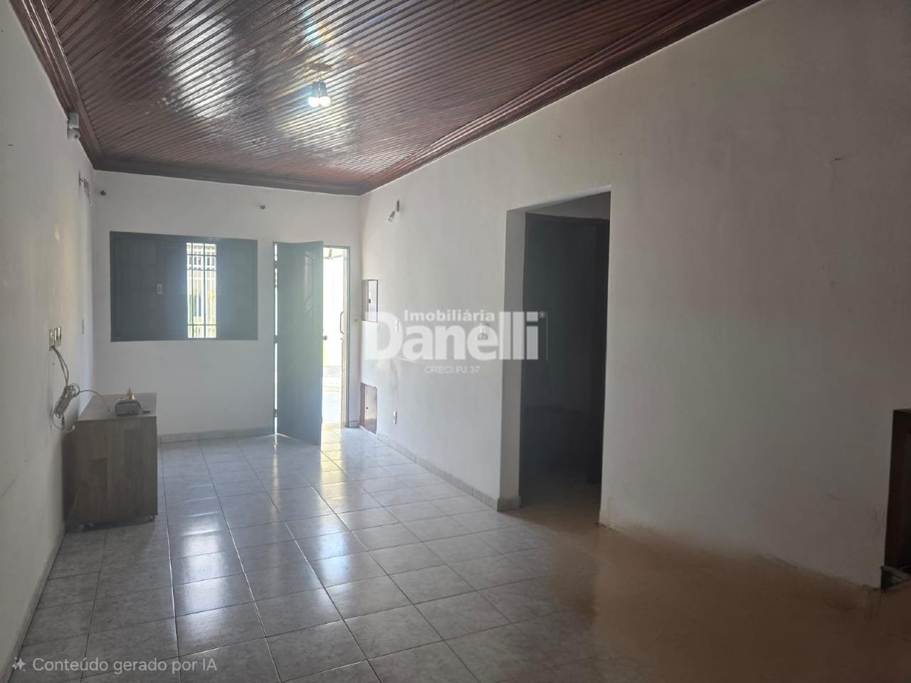 Casa à venda no Centro: 