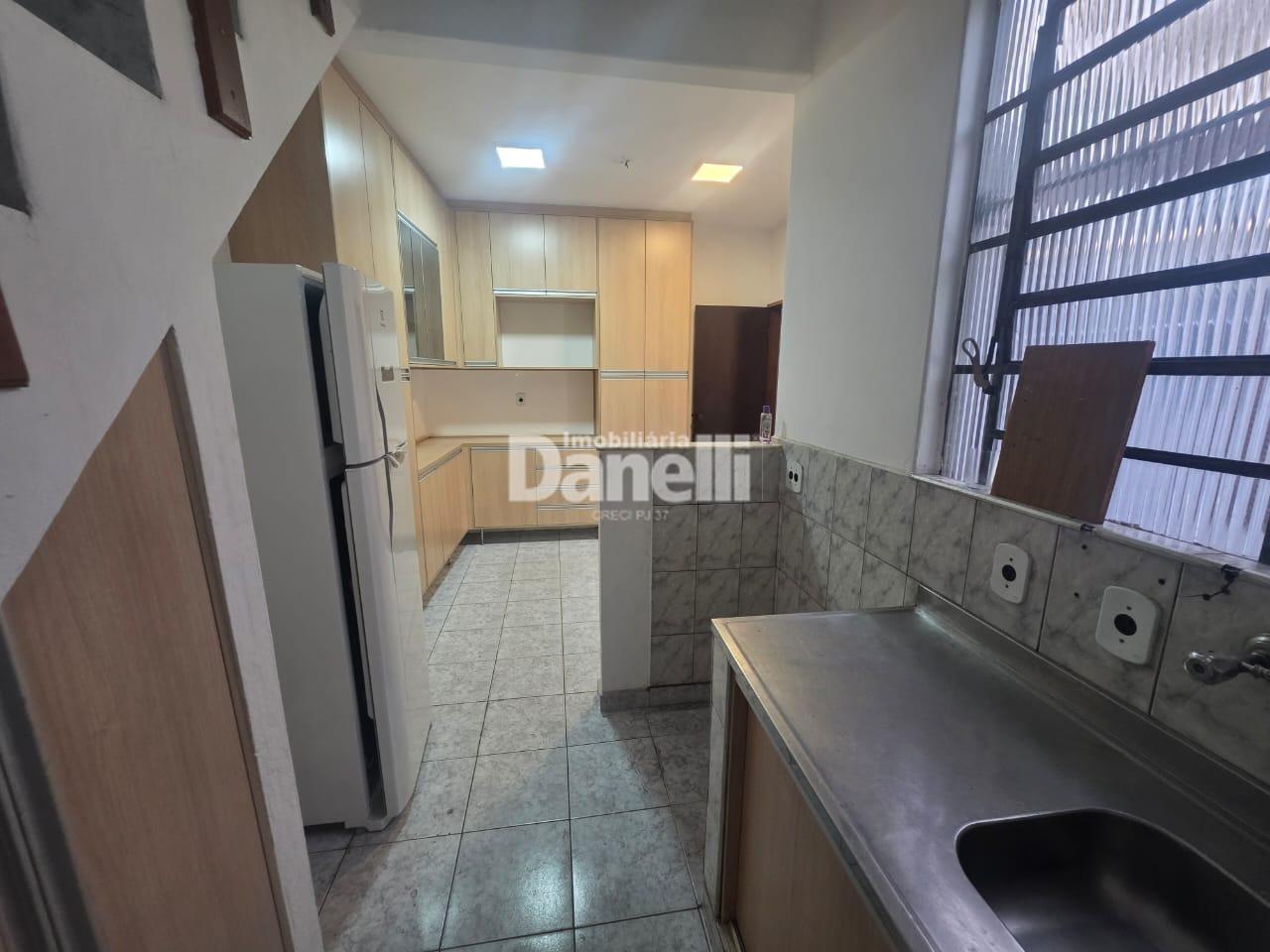 Casa à venda no Centro: 