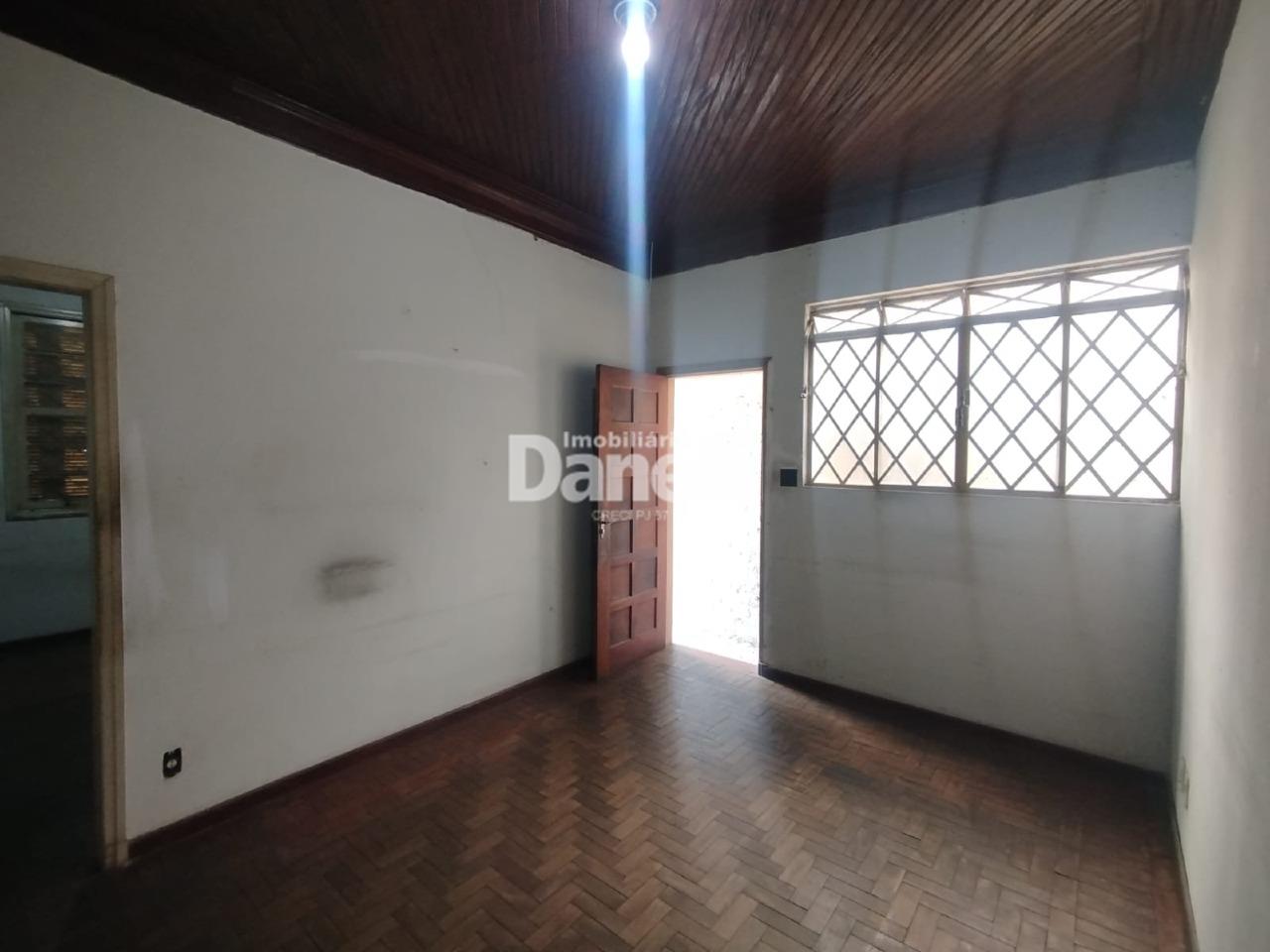 Casa para aluguel no Centro: 