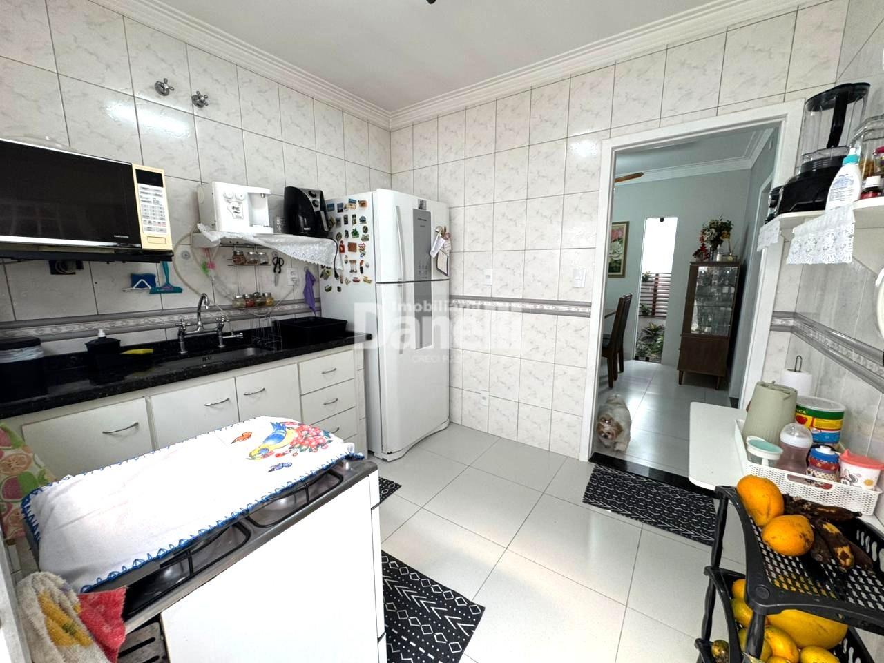 Casa à venda no Jardim Maria Augusta: 