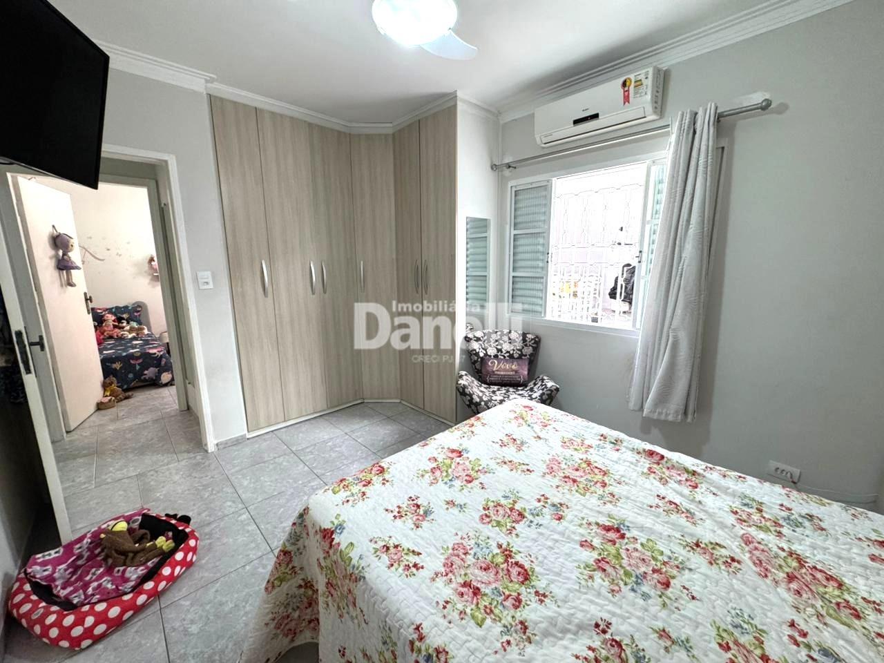 Casa à venda no Jardim Maria Augusta: 