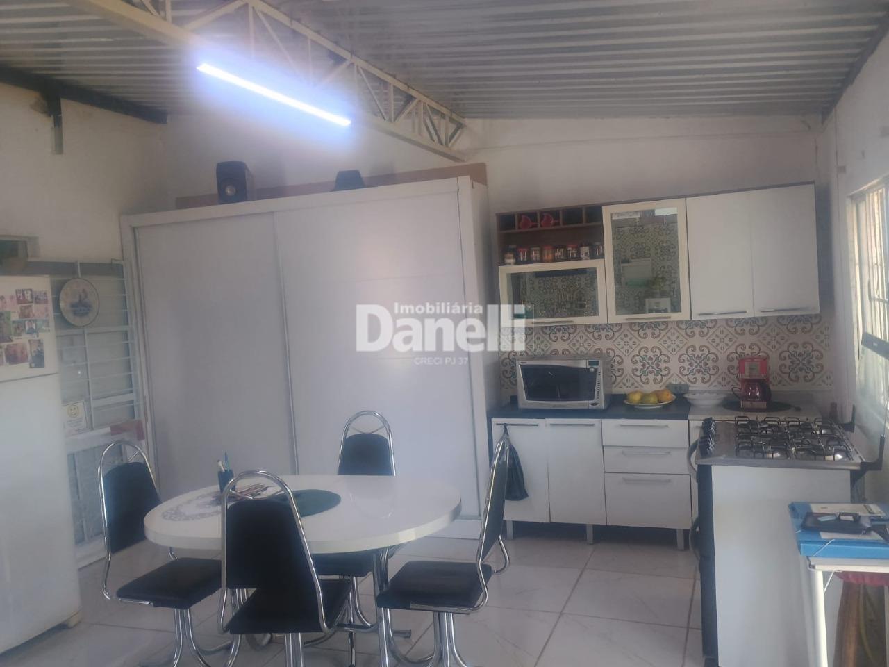 Casa à venda no Chácara Santa Luzia: 