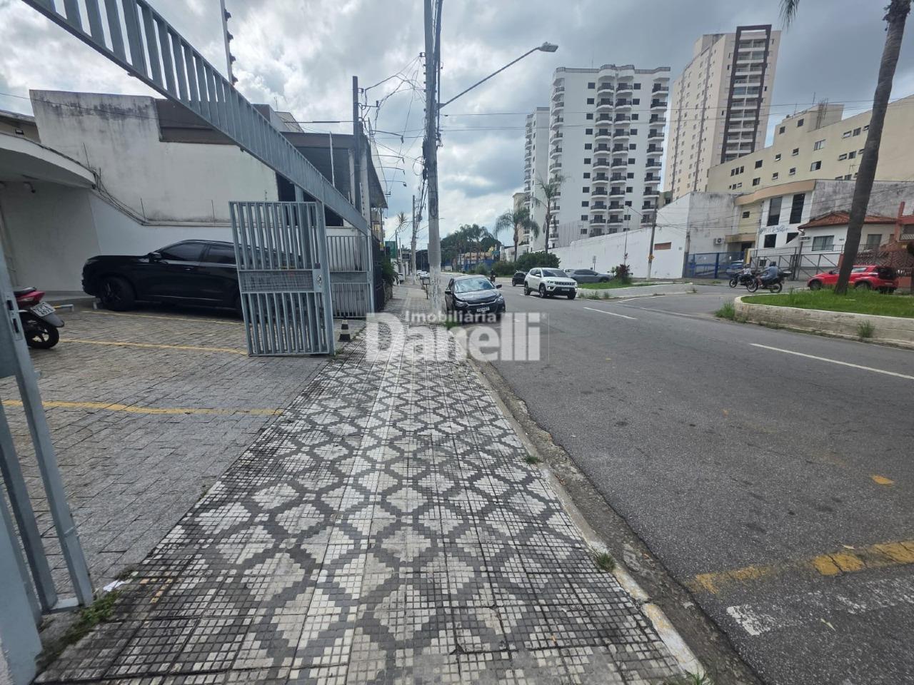 Casa à venda no Jardim das Nações: 