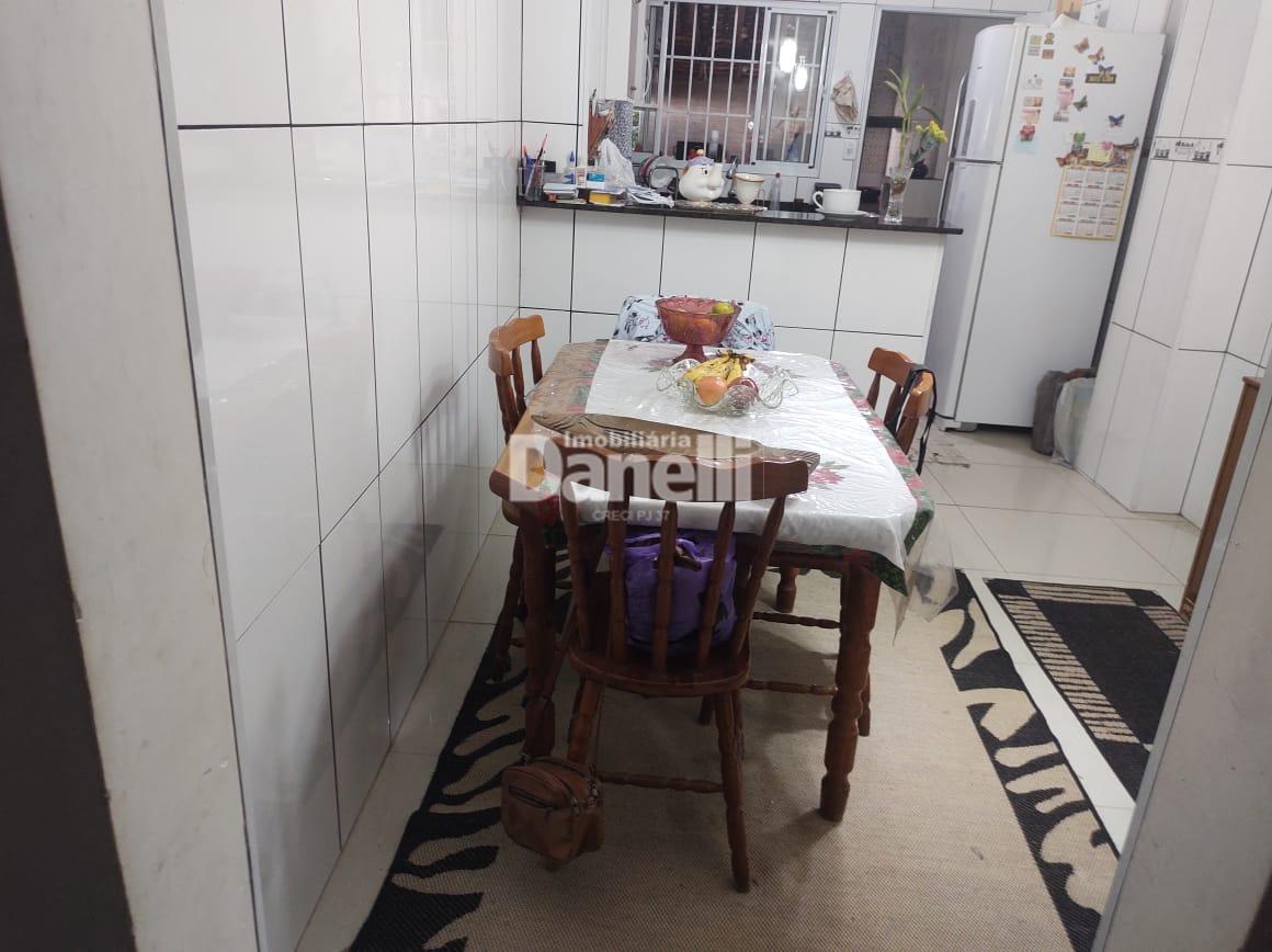 Casa à venda no Granjas Santa Terezinha: 