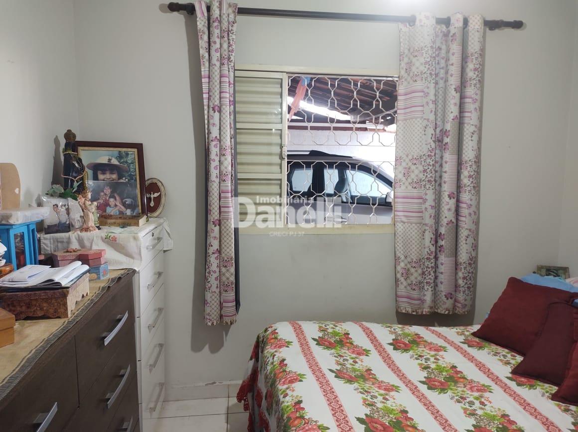 Casa à venda no Granjas Santa Terezinha: 