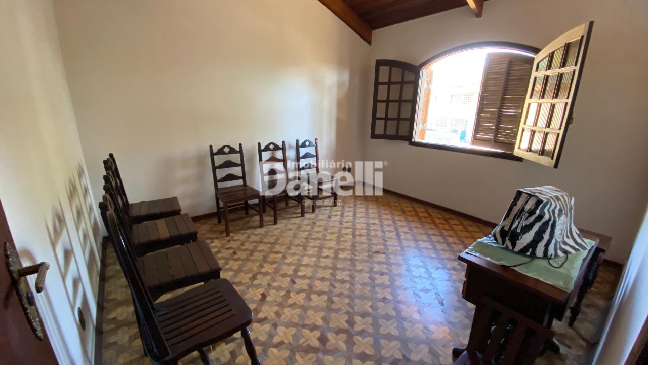 Casa à venda no Centro: 