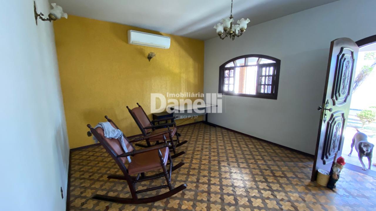 Casa à venda no Centro: 