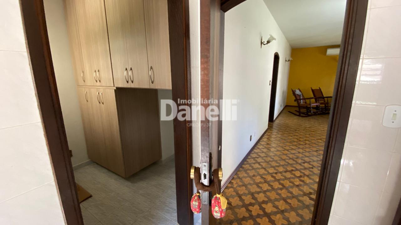 Casa à venda no Centro: 