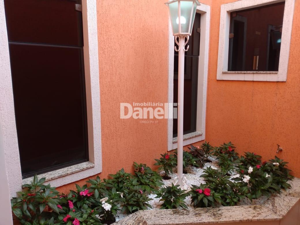 Casa à venda no Loteamento Alfredo Abilio Flores: 