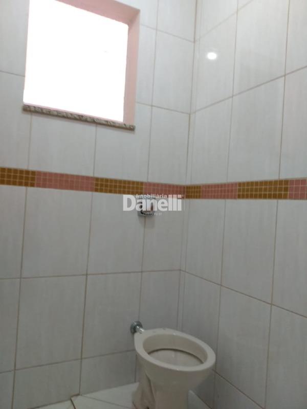 Casa à venda no Loteamento Alfredo Abilio Flores: 