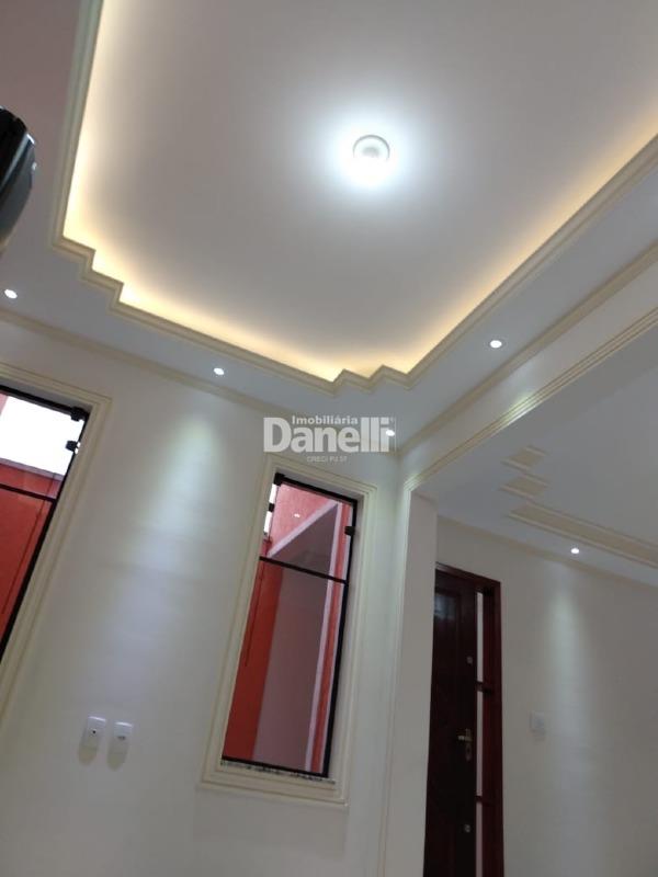 Casa à venda no Loteamento Alfredo Abilio Flores: 