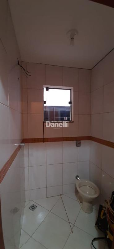 Casa à venda no Loteamento Alfredo Abilio Flores: 