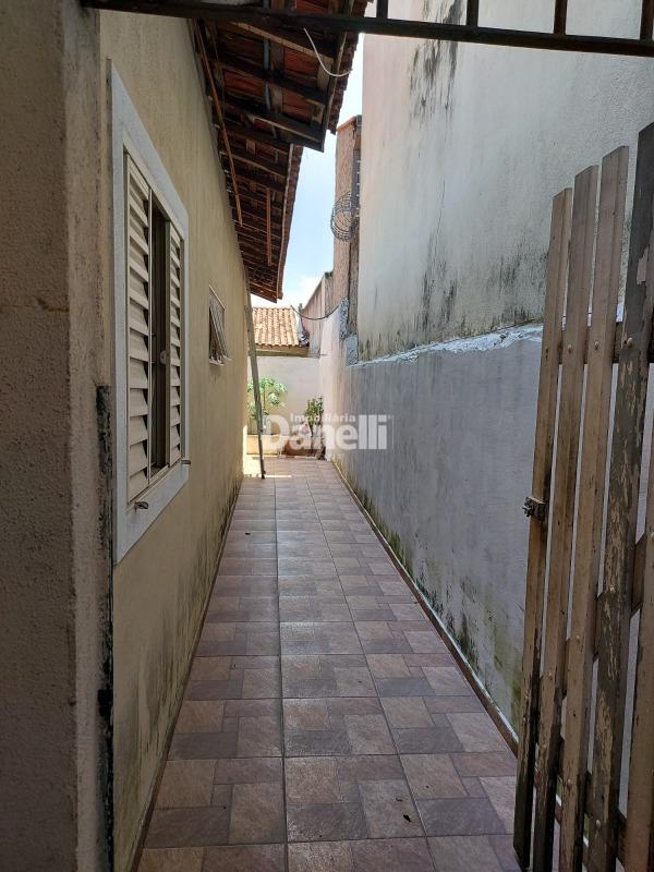 Casa à venda no Parque Santo Antônio: 