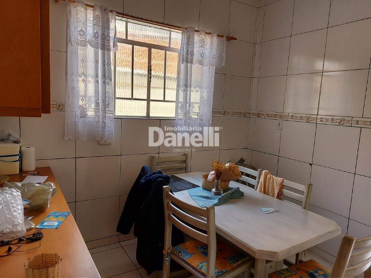 Casa à venda no Parque Santo Antônio: 