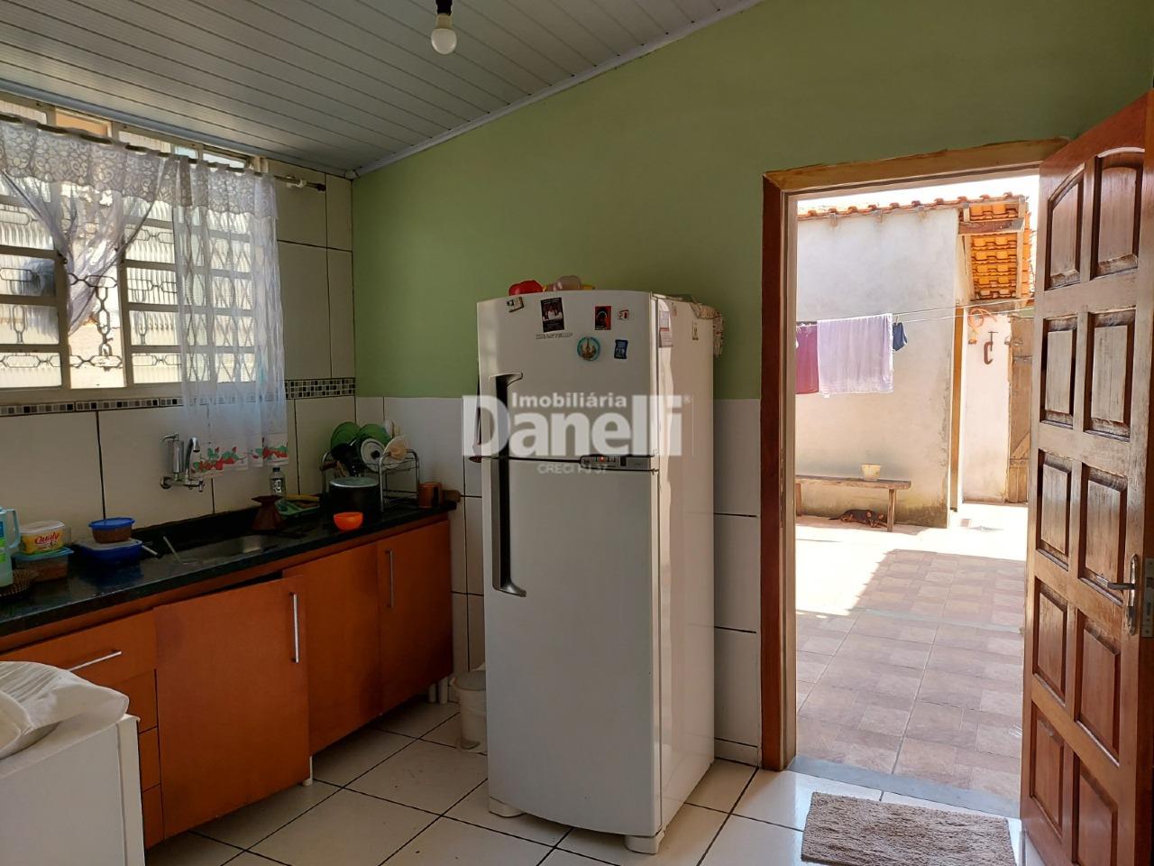 Casa à venda no Parque Santo Antônio: 