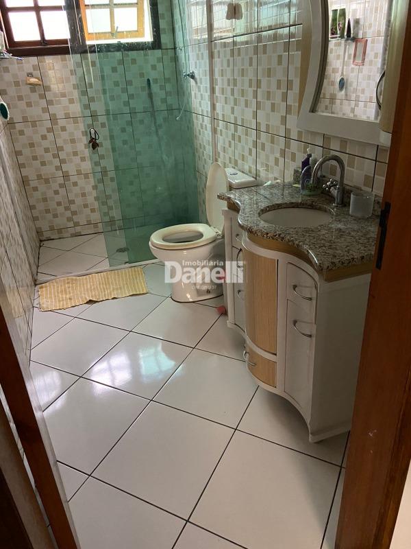 Casa à venda no Vale das Flores: 