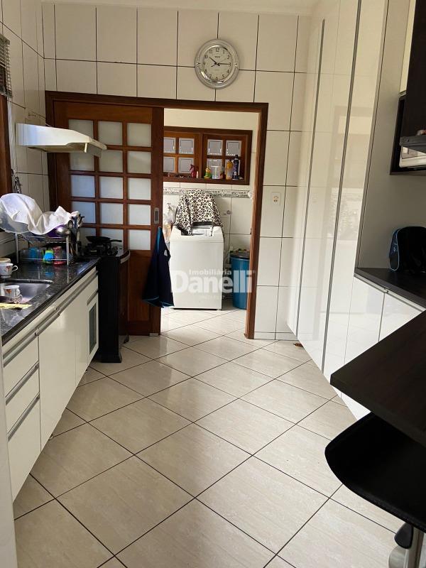 Casa à venda no Vale das Flores: 