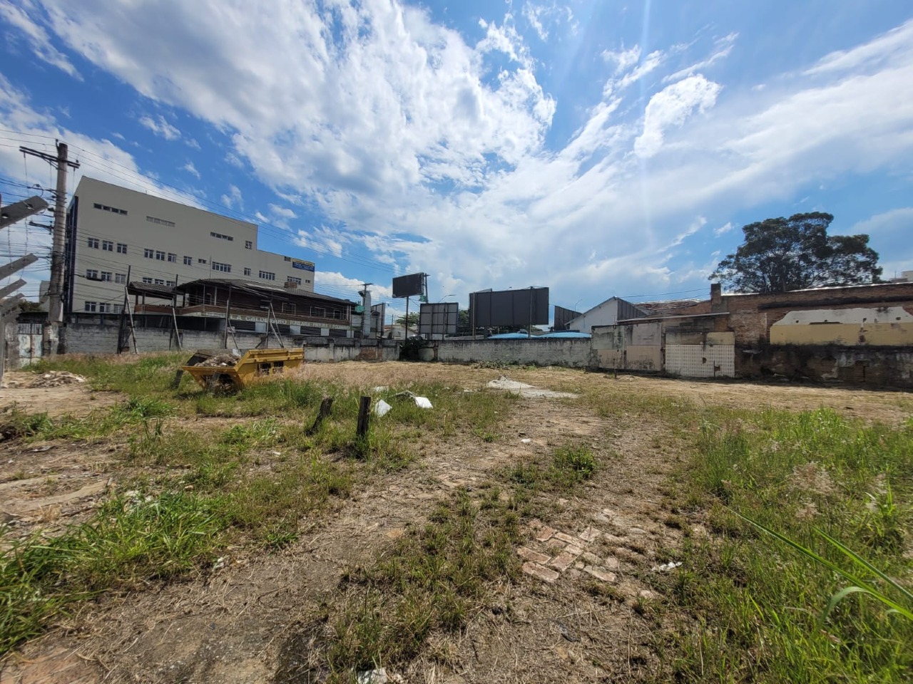 Lote para aluguel no Centro: 