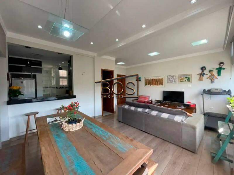 Apartamento, 3 quartos, 100 m² - Foto 1