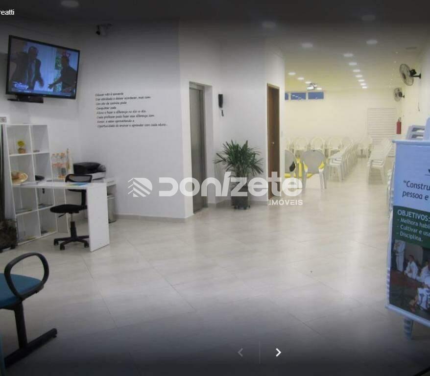 Prédio à venda no Vila Apiaí: 