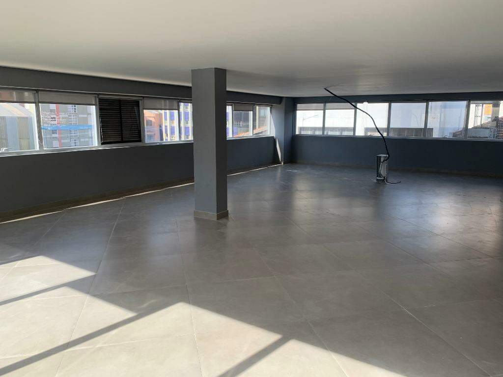 Sala à venda no Centro: 