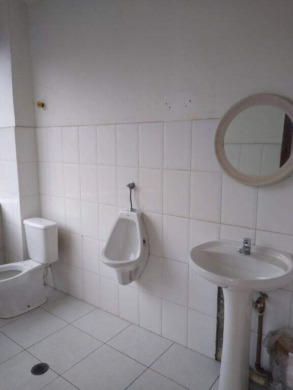 Sala à venda no Centro: 