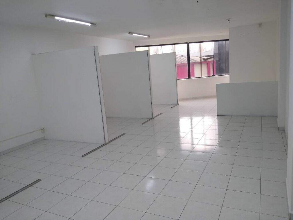 Sala à venda no Centro: 