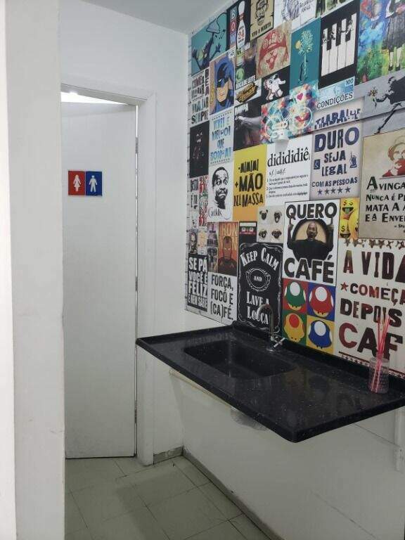 Sala à venda no Centro: 