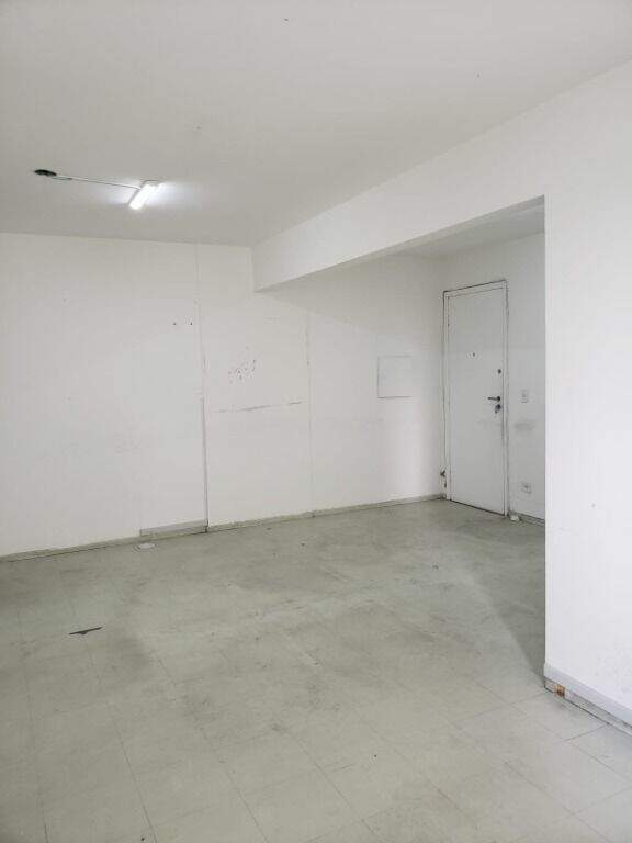 Sala à venda no Centro: 