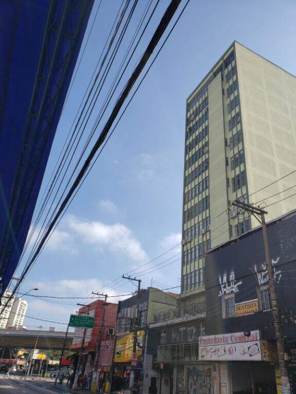 Sala à venda no Centro: 