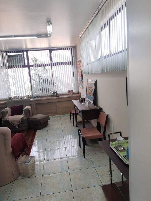 Sala à venda no Centro: 