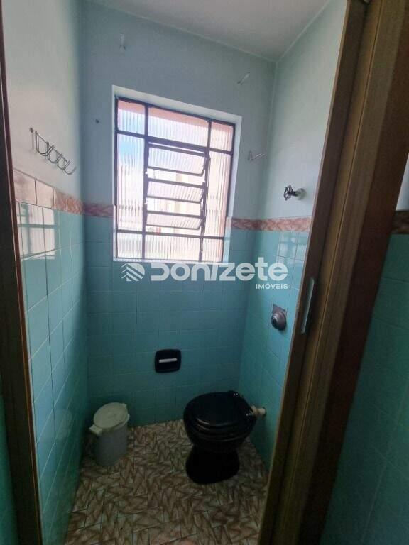 Sala para aluguel no Centro: 