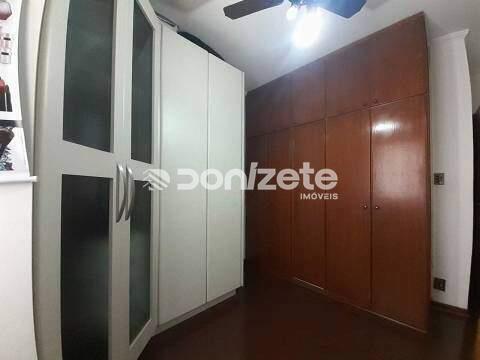 Sobrado à venda no Vila Gilda: 