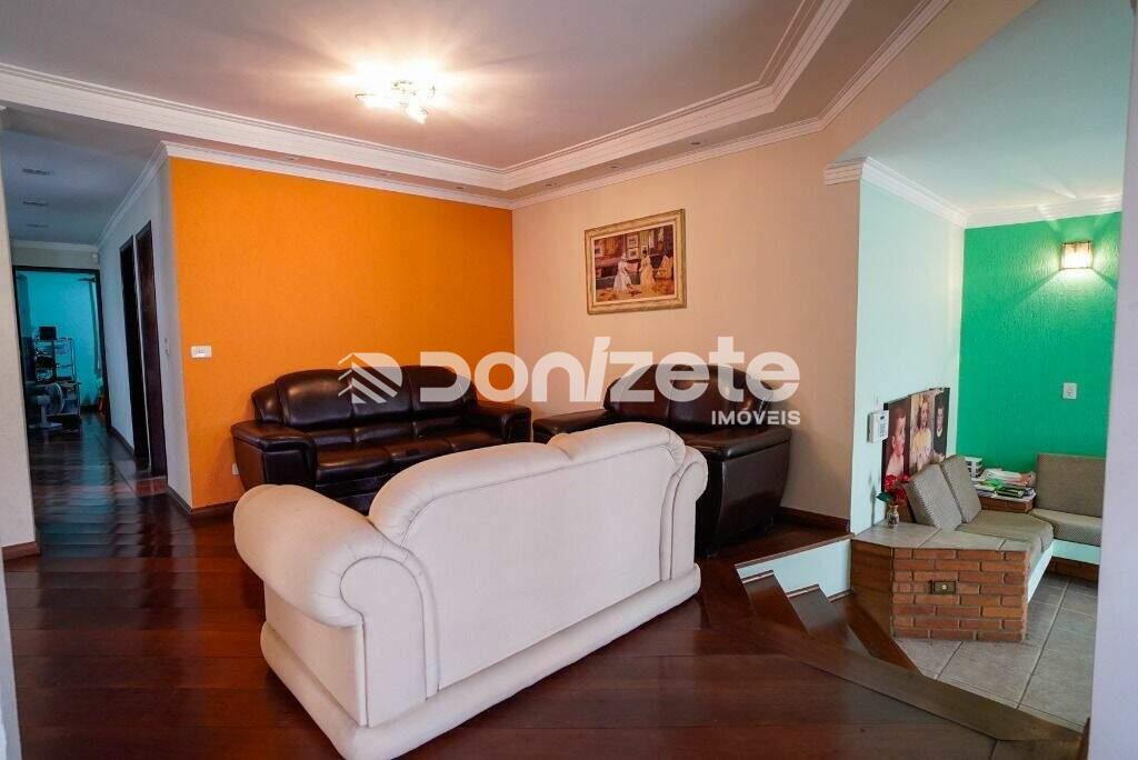 Sobrado à venda no Campestre: 