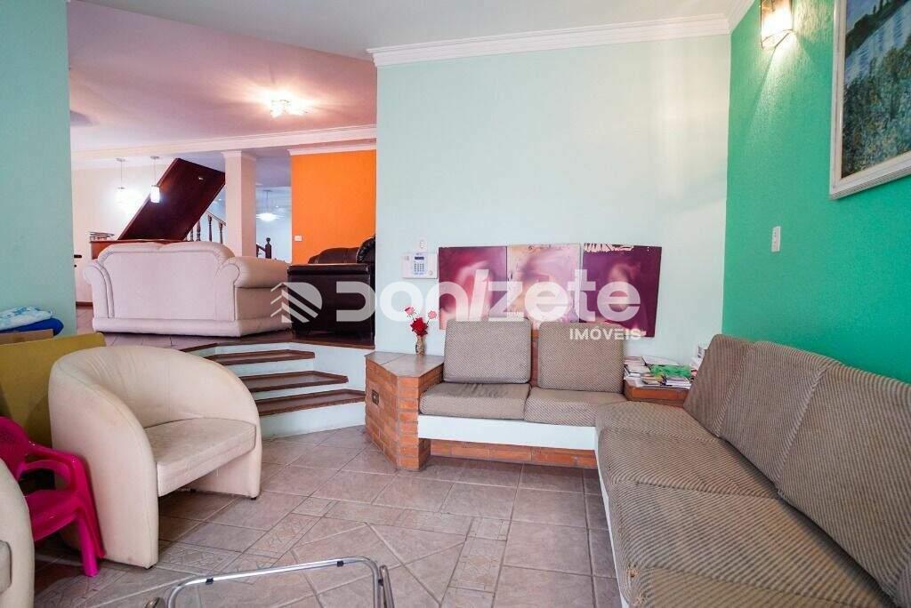 Sobrado à venda no Campestre: 