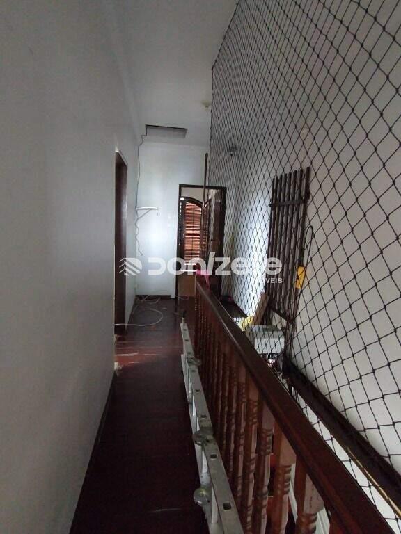 Sobrado à venda no Vila Eldízia: 