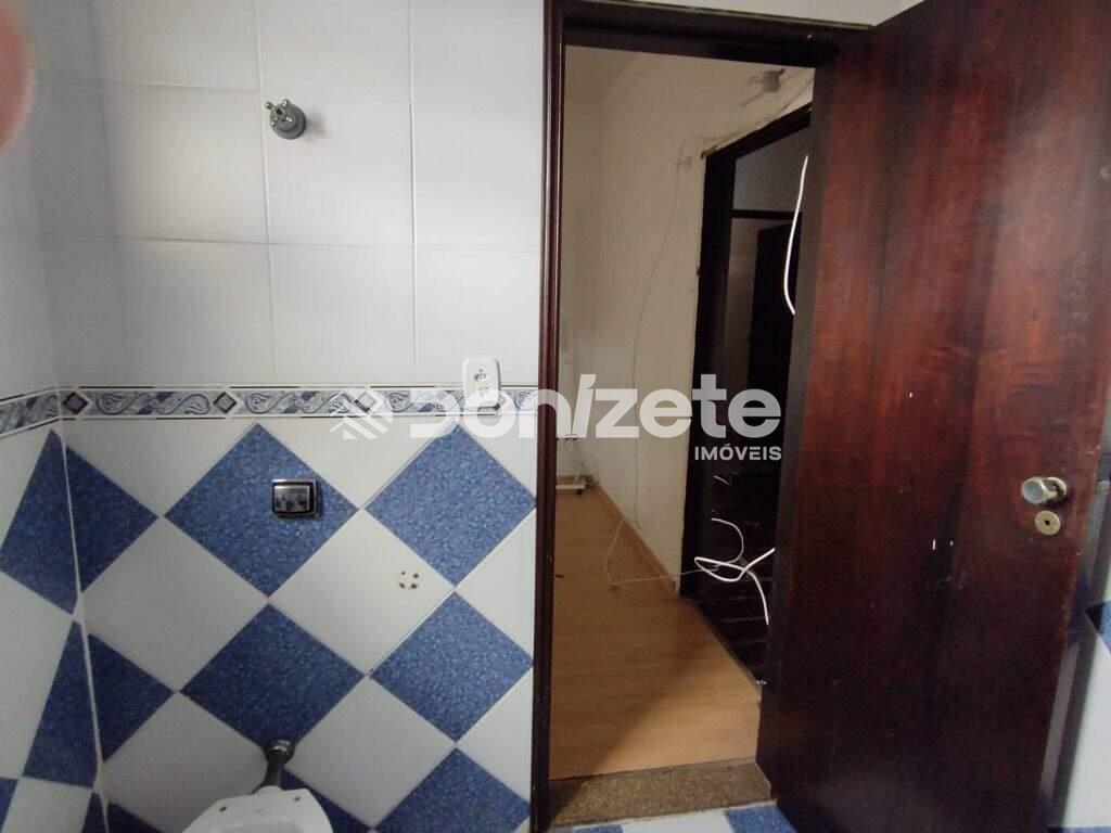 Sobrado à venda no Vila Eldízia: 