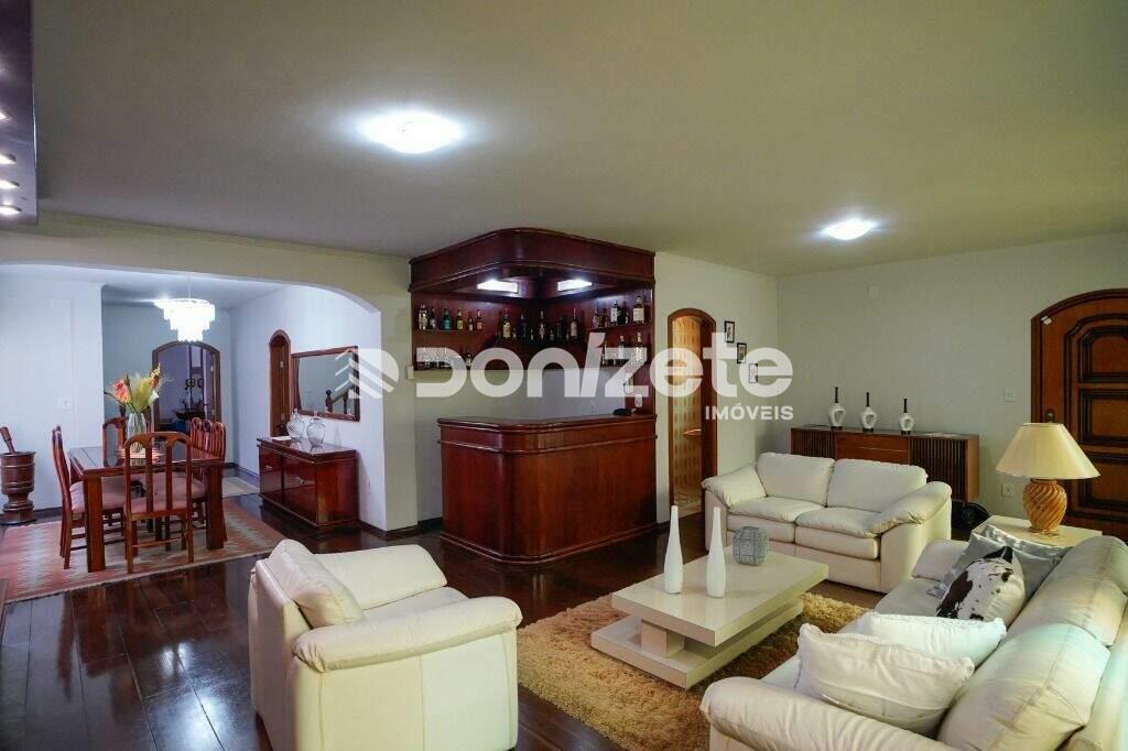 Sobrado à venda no Campestre: 