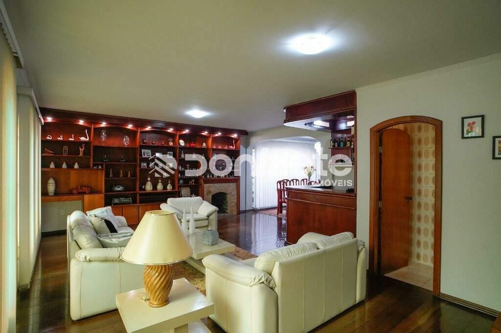 Sobrado à venda no Campestre: 