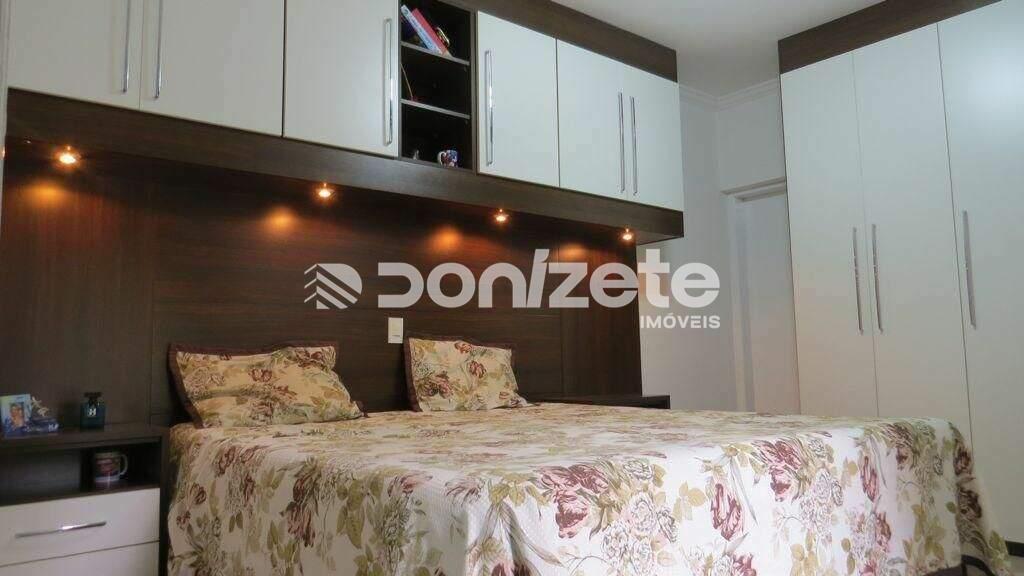 Sobrado à venda no Parque Jaçatuba: 