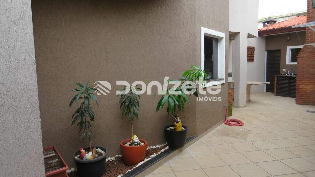 Sobrado à venda no Parque Jaçatuba: 