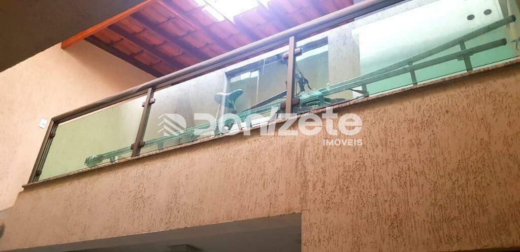 Sobrado à venda no Parque Marajoara: 