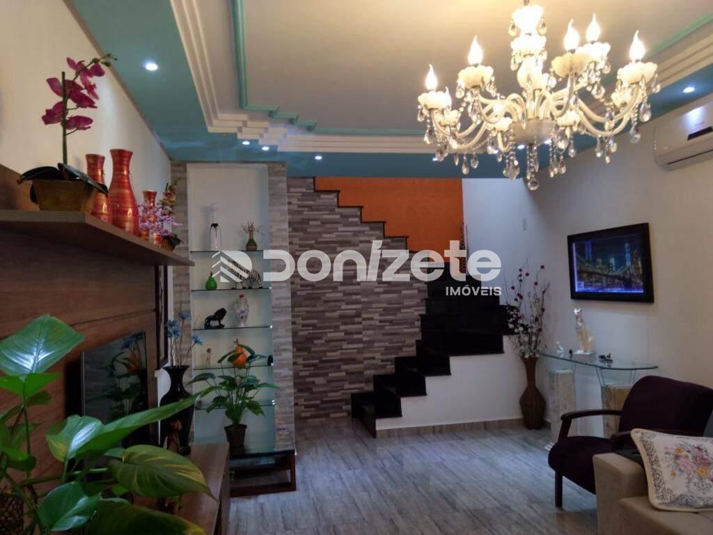 Sobrado à venda no Vila Lutécia: 