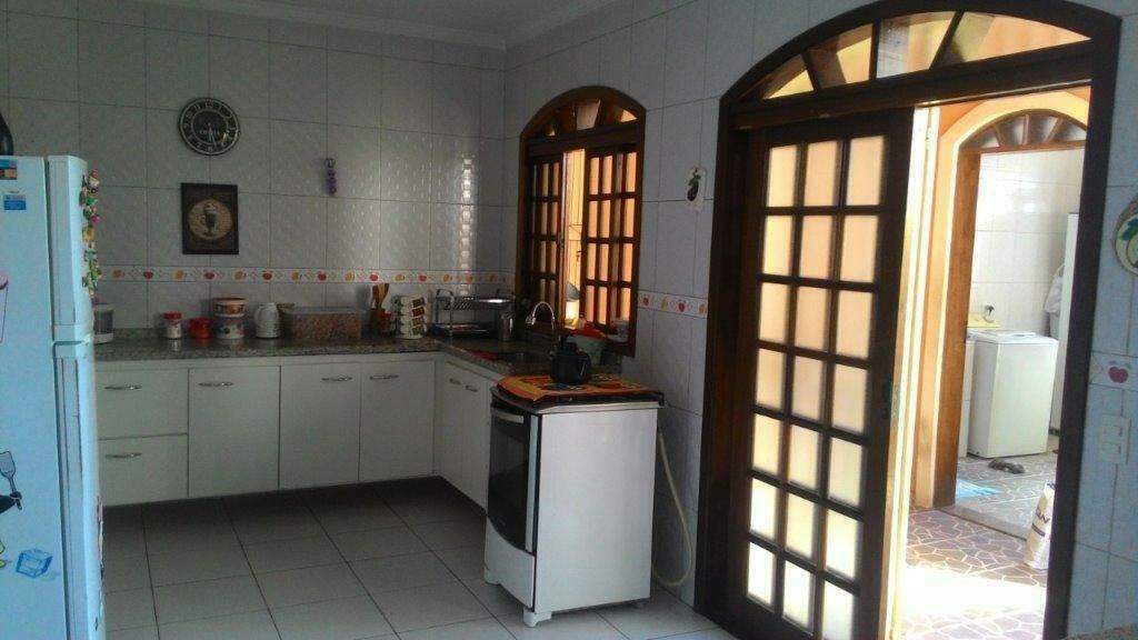 Sobrado à venda no Campestre: 