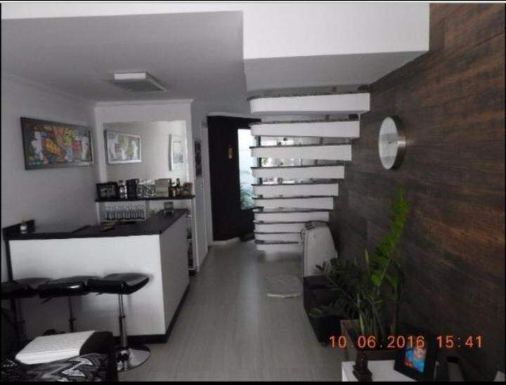 Sobrado à venda no Vila Linda: 